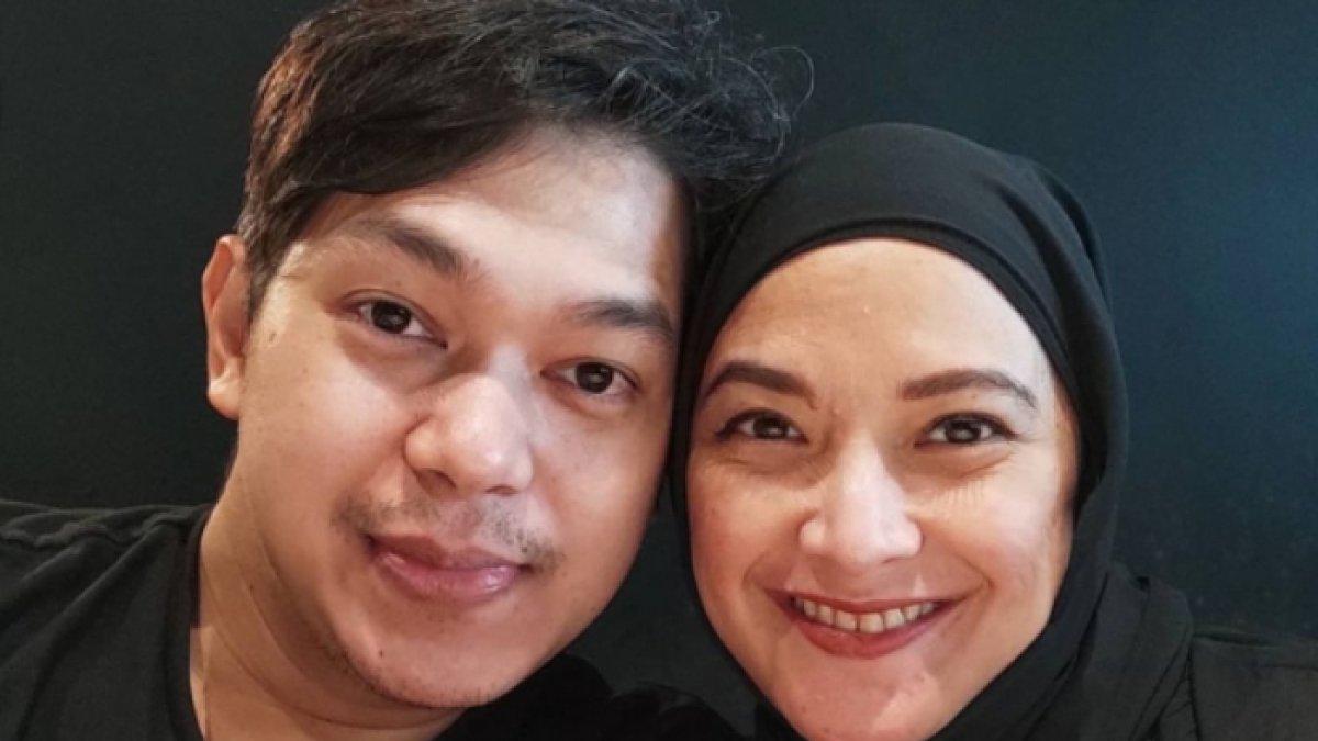 Andhara Early dan suami.