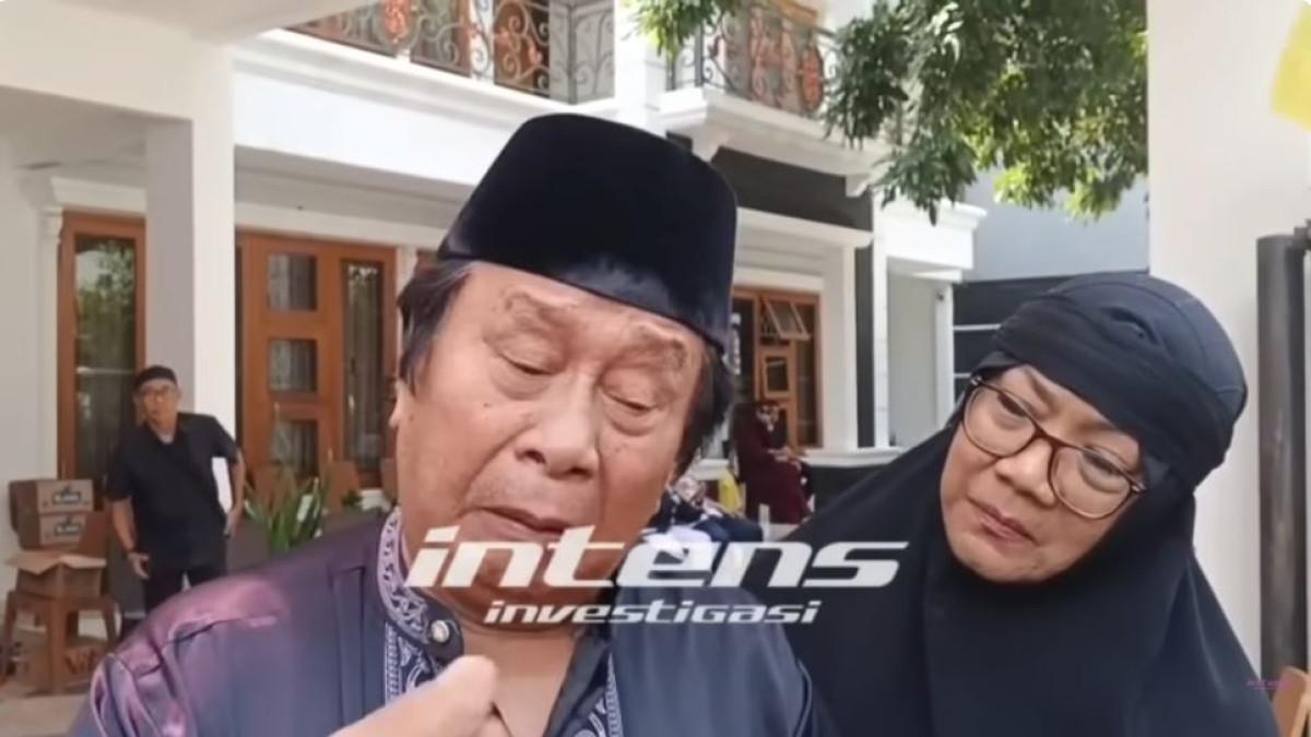 Di sela-sela aktivitas olahraganya, Mansyur memiliki kebiasaan menghampiri sang istri untuk mencium keningnya.