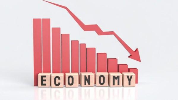 IMF data shows India's economy growing rapidly on strong domestic consumption: Economists IMF data shows India's economy growing rapidly on strong domestic consumption: Economists