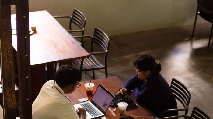 Suasana Kedai Kopi Seven Stones (Instagram @7tones.yk)