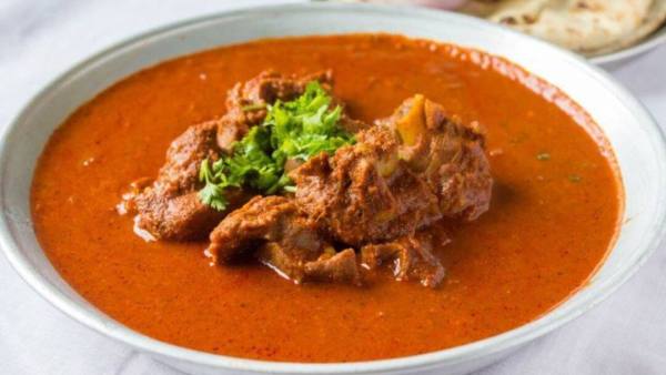 (Image Source: Pinterest/kalimirchsmita)