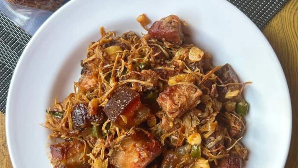 (Image Source: Twitter/@AlongImna)