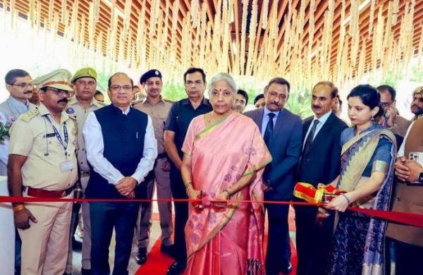 Govt extends export incentives to postal shipments to boost MSME sector