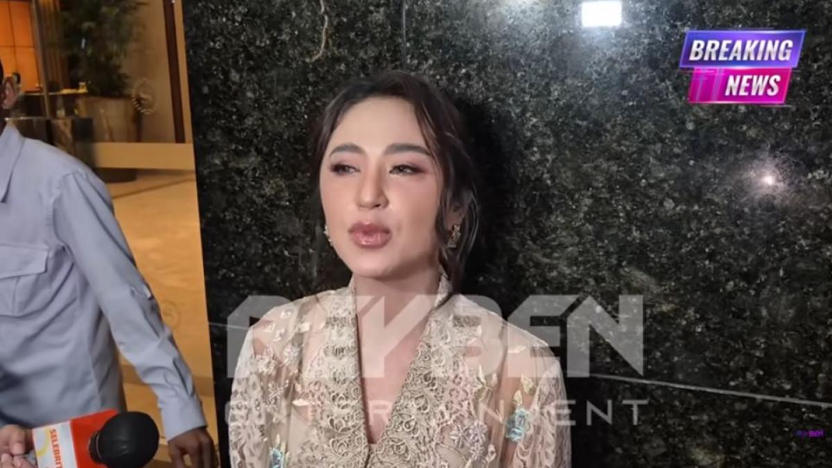 Eva Manurung sempat mengungkap keinginannya untuk menjodohkan Dewi Perssik dengan putranya, Virgoun.