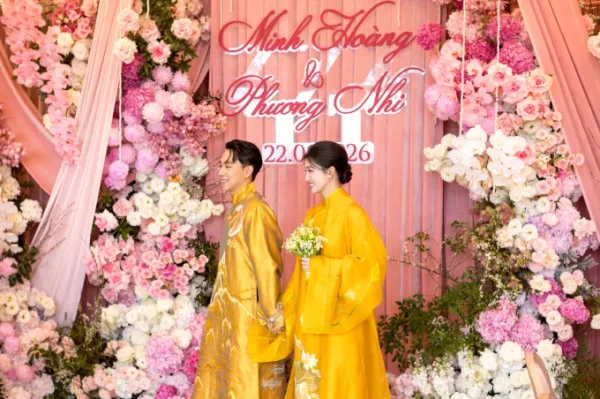 Phuong Nhi - Minh Hoang at the funeral ceremony on January 22.