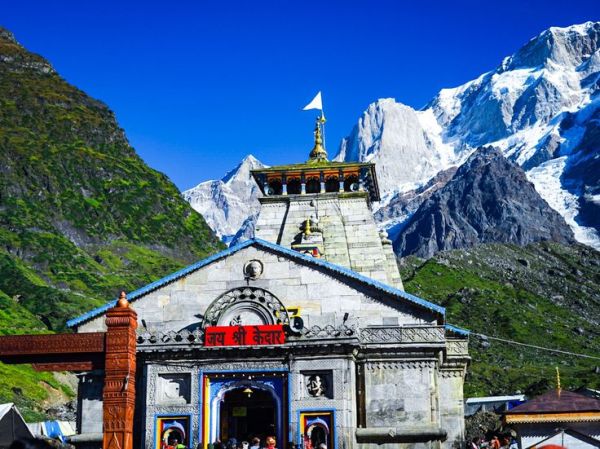 This contains: Kedarnath Temple