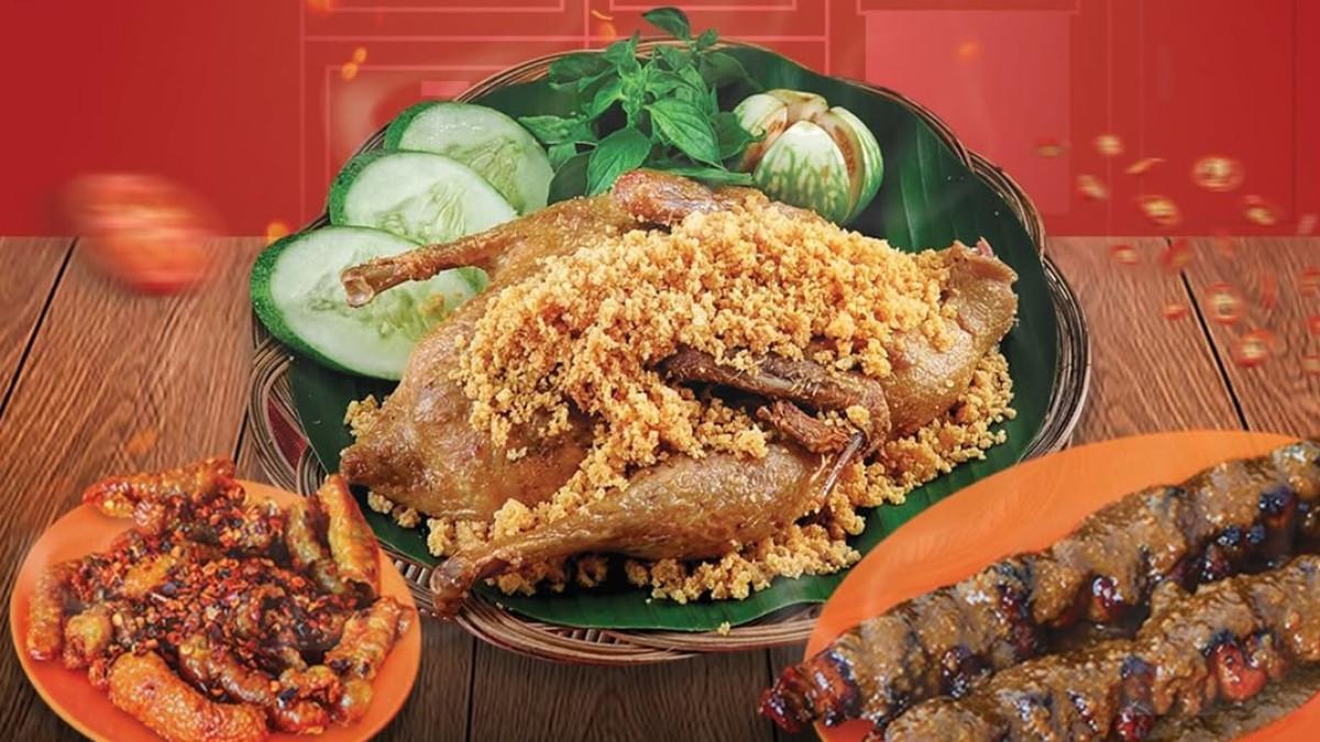 Ayam Joyo Ragunan, satu tempat makan siang enak dekat Kebun Binatang Ragunan Jakarta.