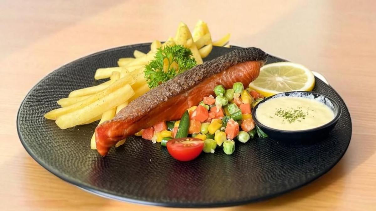 Tamanteras,  satu tempat makan malam dekat Tebet Eco Park yang pas untuk mengisi energi setelah hari panjang.