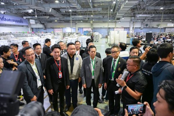 ไปรษณีย์ไทย จัดรถเฉพาะกิจ 600 เที่ยว เร่งจัดบัตรเลือกตั้งล่วงหน้า 400 เขต