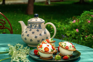 Strawberry Puff Pastry Bites