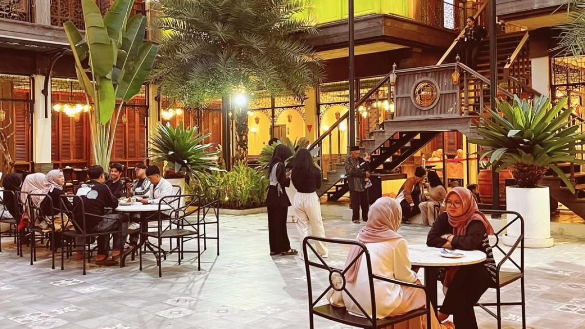 Teuan Cafe and Resto, satu tempat makan siang di Lembang Bandung Barat dengan pemandangan bagus.