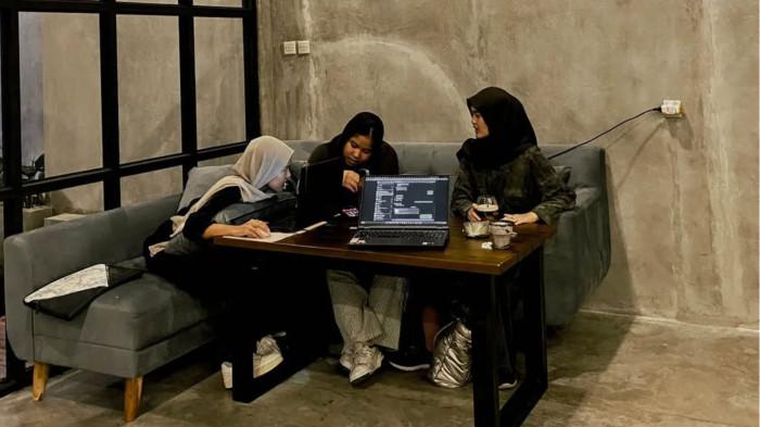 Suasana Ning Coffe and Talk (Instagram @ningcoffeandtalk)