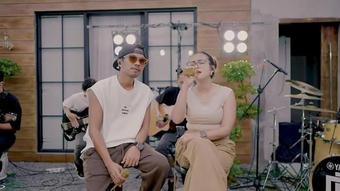 Mufli dan Dini Kurnia