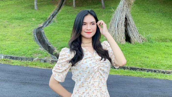 CEWEK MANADO - Chiquitita Sabrina Runtukahu (22). Lulusan S1 Ilmu Komunikasi Universitas Sam Ratulangi (Unsrat) Manado yang jatuh hati dengan dunia broadcasting.