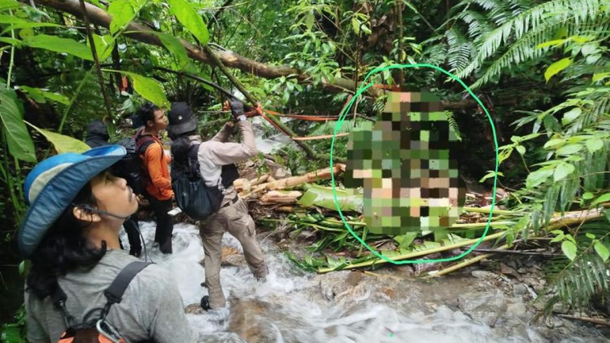 PENDAKI MONGKRANG HILANG - Jasad Yazid Ahmad Firdaus ditemukan setelah 23 hari hilang di bukit Mongkrang, diduga terjatuh ke sungai.