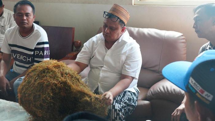 Haji Her saat beraktivitas, sosok pebisnis yang membangun usaha dari daerah hingga dikenal di Jawa Timur.
