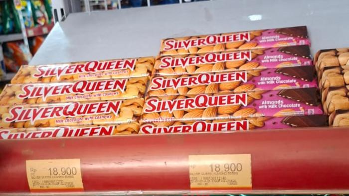 Promo cokelat Valentine 2026 di Indomaret, Alfamidi, Superindo. SilverQueen Chunky Bar 1Kg diskon Rp29.100, Cadbury Cashew Nut 85g cuma Rp18.500.
