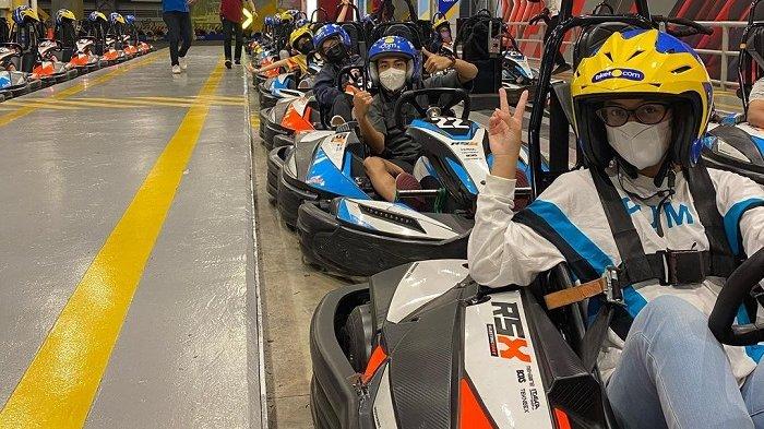 Trans Studio Cibubur dengan aneka wahana permainan seru untuk liburan Imlek 2026.