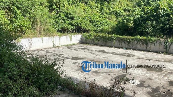 KOLAM - Foto-foto dua kolam renang unik yang sudah terbengkalai di Kota Bitung