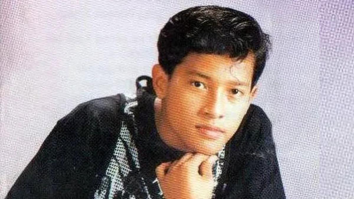 ABIEM NGESTI - Penyanyi era 1990-an Abiem Ngesti berjuluk Pangeran Dangdut tewas di usia 16 tahun.