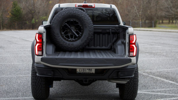 ZR2 bed with spare tire