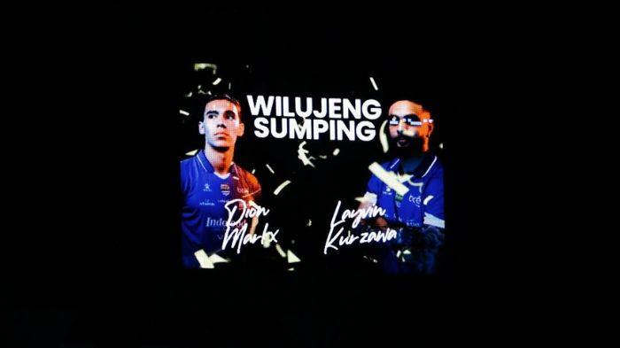 PEMAIN BARU - Persib Bandung memperkenalkan dua pemain baru, Dion Markx dan Layvin Kurzawa, di layar LED Stadion Gelora Bandung Lautan Api (GBLA) setelah melakoni laga melawan PSBS Biak, Minggu (25/1/2026) malam.