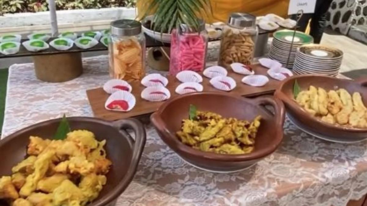 Petit Boutique Hotel Solo, Jawa Tengah menawarkan paket bukber all you can eat mulai Rp 75.000 per orang.