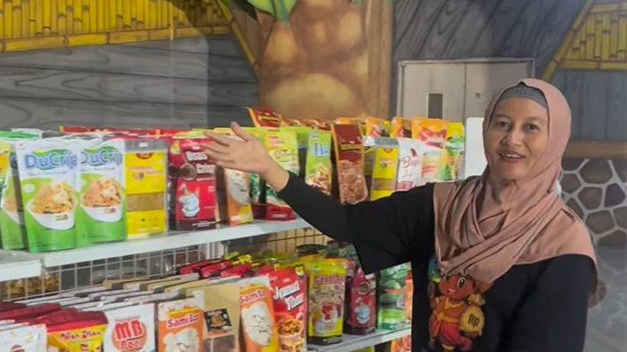 PAMERAN SGS 2025 - Sebagai bagian dari rangkaian event Soloraya Great Sale (SGS) 2025, sebanyak 70 UMKM pilihan dari berbagai daerah di Soloraya tampil dalam pameran khusus yang digelar di pusat perbelanjaan Solo Square selama 1–31 Juli 2025.