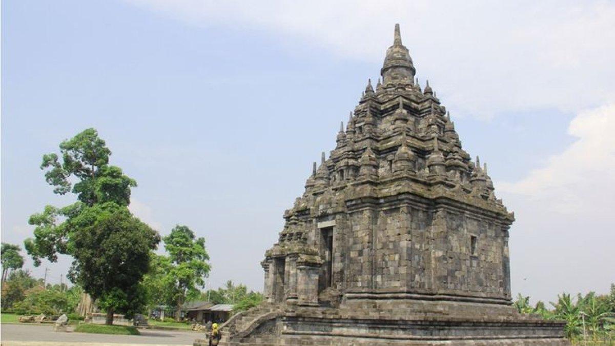 WISATA CANDI KLATEN - Candi Sojiwan di Klaten, Jawa Tengah.