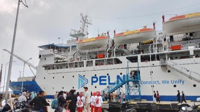 JADWAL KAPAL PELNI - Kapal Pelni di Pelabuhan Tarempa Anambas. Simak jadwal kapal Pelni KM Nggapulu Voyage 05. 2026 yang akan melakukan pelayaran hingga 13 Maret 2026.
