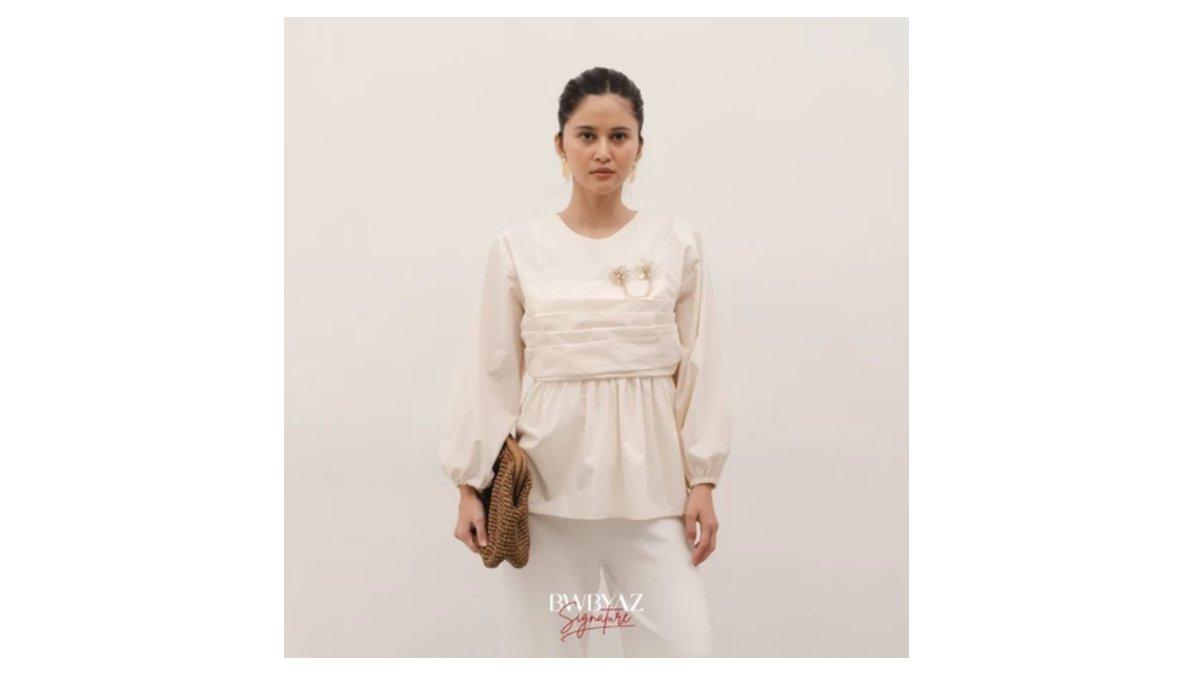 Ilustrasi rekomendasi BWBYAZ Signature – Manor Drapery Blouse