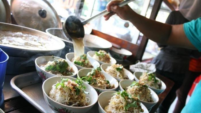 Soto Seger Mbok Giyem yang berada di Solo