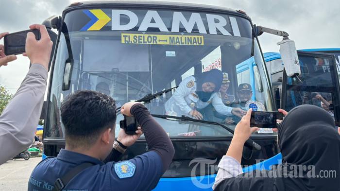 JADWAL DAMRI -Tampak aktivitas di Terminal Damri Tanjung Selor, belum lama ini. Silahkan catat jadwal dan trayek Bus Damri di Terminal Tanjung Selor hari ini, tersedia rute Berau dan Samarinda, pada Senin (2/3/2026). (TribunKaltara.com / Desi Kartika)