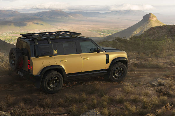 Land Rover Defender 110 Trophy Edition