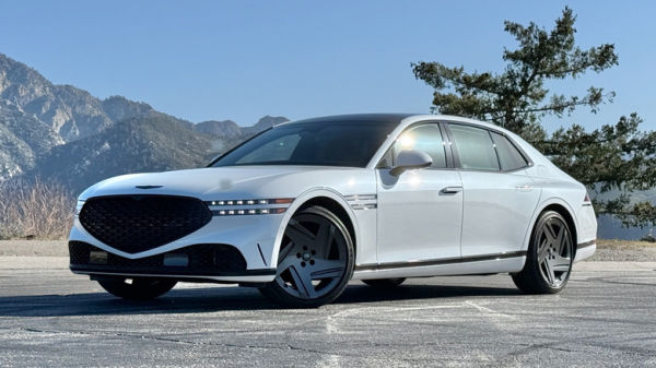 2026 Genesis G90 Prestige Black front 3/4