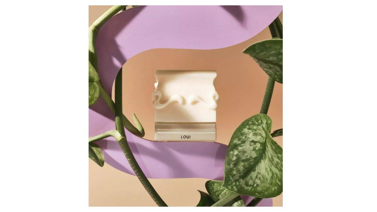 Ilustrasi parfum lokal unisex SAFF & Co. Extrait de Parfum - LOUI