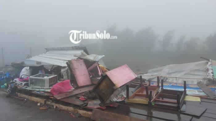 Porak poranda tawangmangu angin