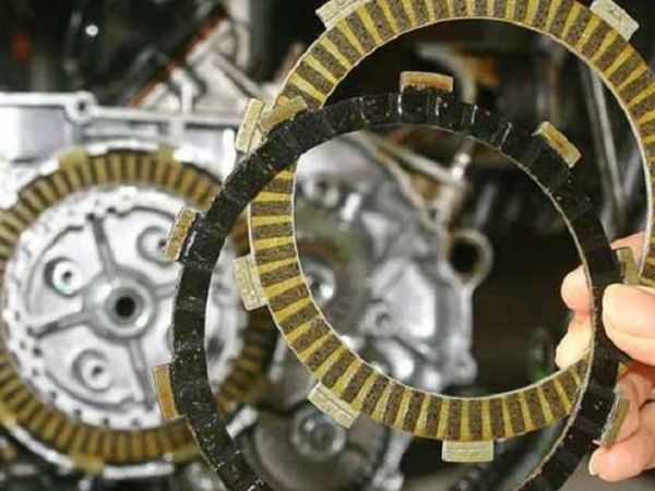 Ilustrasi kampas kopling.