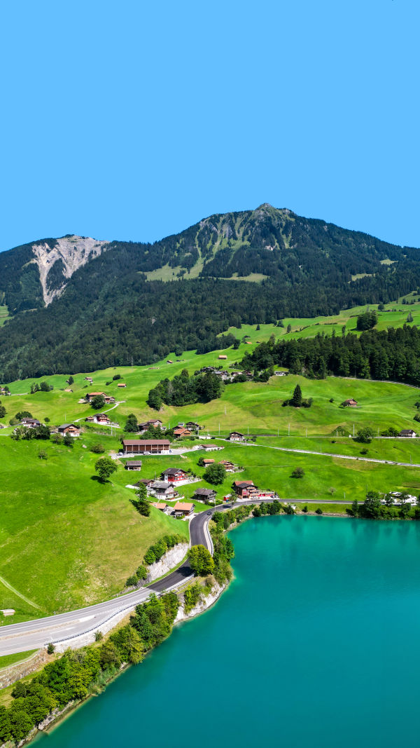 Lungern Lake Escape