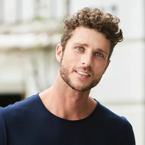 man with blue eyes can tell how he acts in a relationship