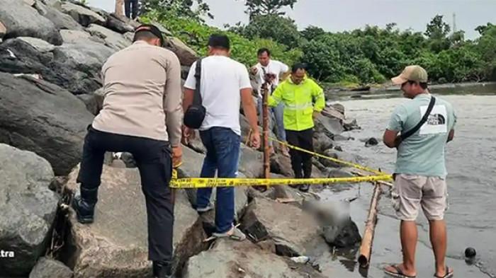 KORBAN MUTILASI - Potongan tubuh manusia ditemukan di Muara Sungai Wos Teben, Banjar Keden, Desa Ketewel, Sukawati, Gianyar, Bali, Kamis (26/2/2026). Potongan tubuh itu diduga sebagai korban mutilasi.