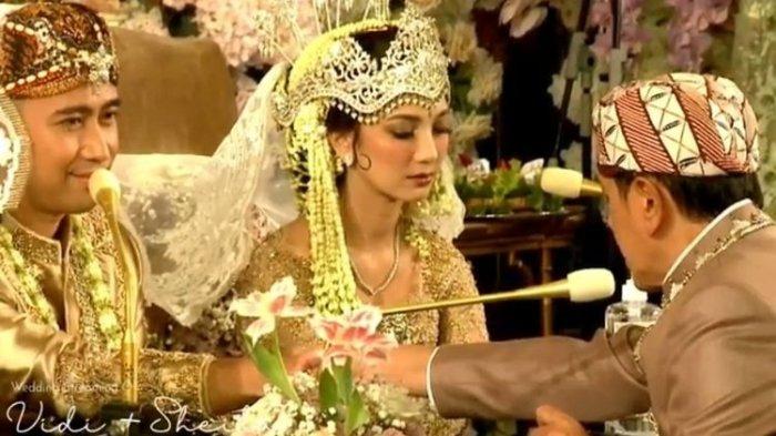 Vidi Aldiano dan Sheila Dara melangsungkan akad nikah pada Sabtu (15/1/2022).