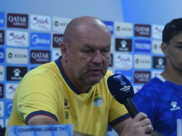 Pelatih Persib, Bojan Hodak tegaskan kalahkan Ratchaburi FC bukan hal mustahil.