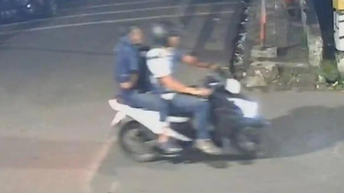 KASUS PENYIRAMAN AIR KERAS - Andrie Yunus diduga telah dipantau orang tak dikenal beberapa hari sebelum mengalami penyiraman air keras di Jakarta Pusat.