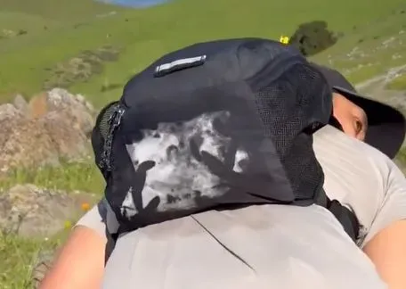 Bikin es krim sambil trail run Seru! Pelari Ini Bikin Es Krim Sambil Trail Run 6 Km, Ini Hasilnya