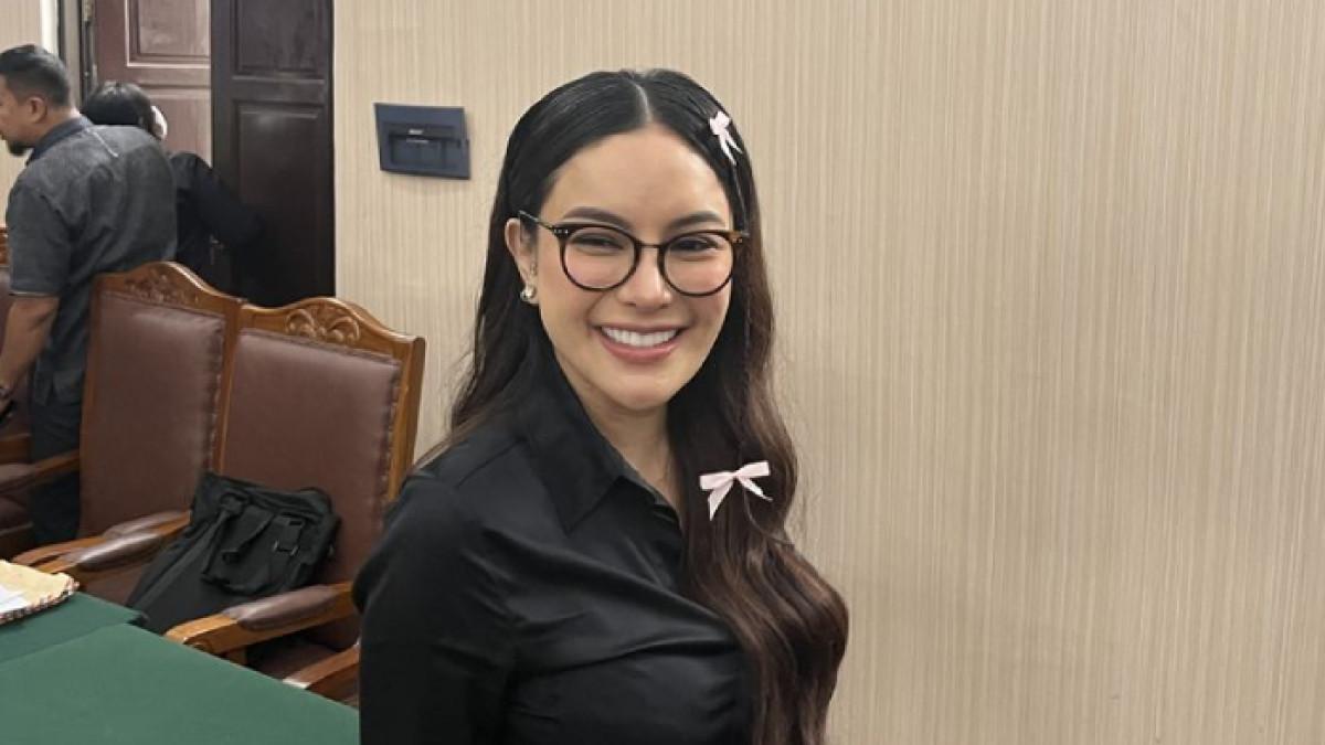 Kasasi Nikita Mirzani resmi ditolak Mahkamah Agung. Vonis 6 tahun penjara terkait kasus Reza Gladys kini tetap berlaku.