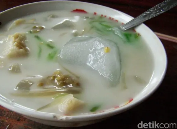 Es Batil Bulubrangsi Lamongan