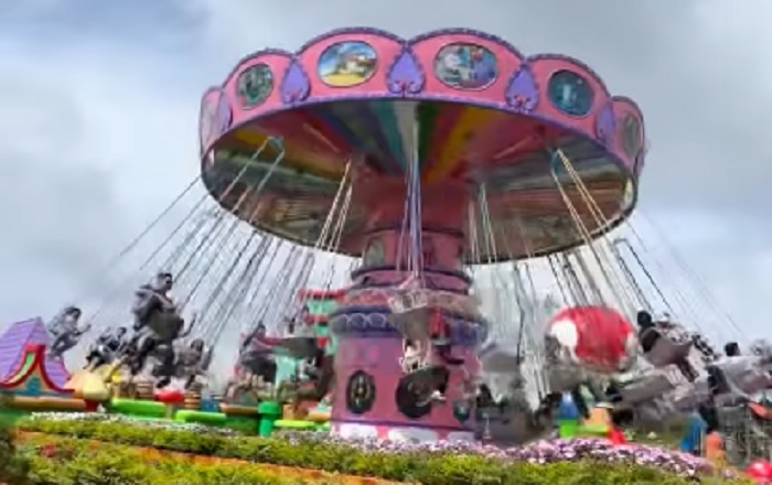 Potret keseruan wisata Mikutopia, destinasi baru di Batu, Malang yang tawarkan banyak wahana.