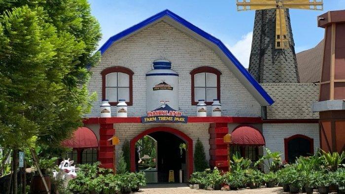 Cimory Dairyland Prigen di Pasuruan, Jawa Timur yang telah berganti nama menjadi Dairyland Farm Theme Park Prigen.