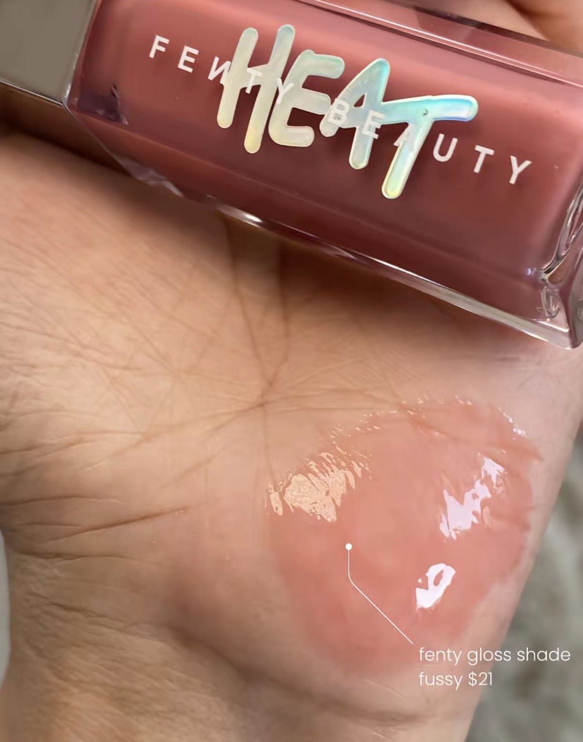 Son môi xuân tươi mới